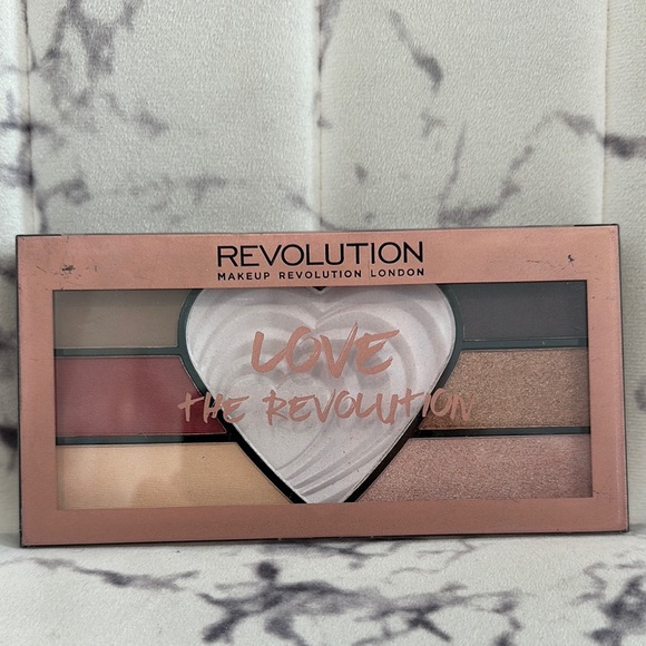 [NEW] Makeup Revolution Eyeshadow Palette - Warm Earthy Tones - Picture 1 of 3